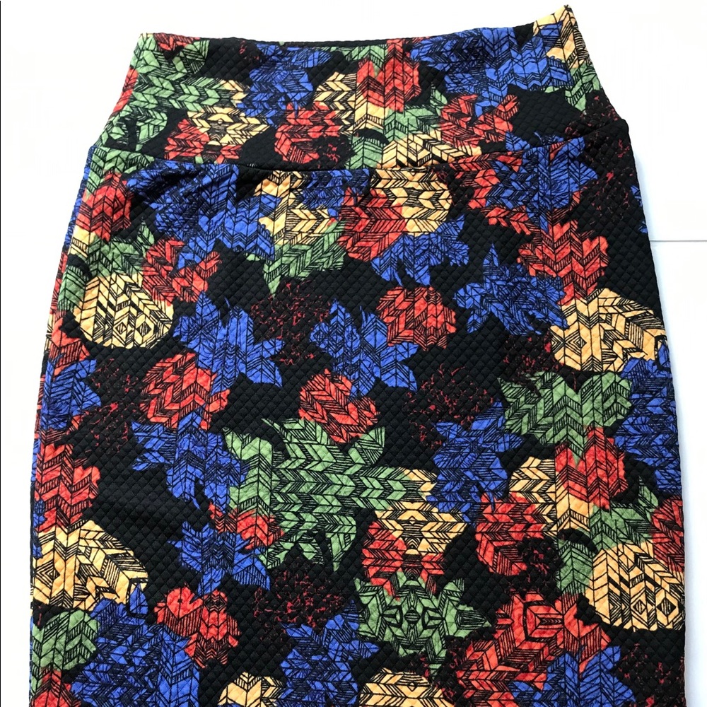 Small Lularoe Cassie Pencil Skirt